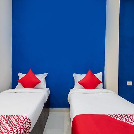 Oyo 27862 Hotel Brooklyn Indore Buitenkant foto