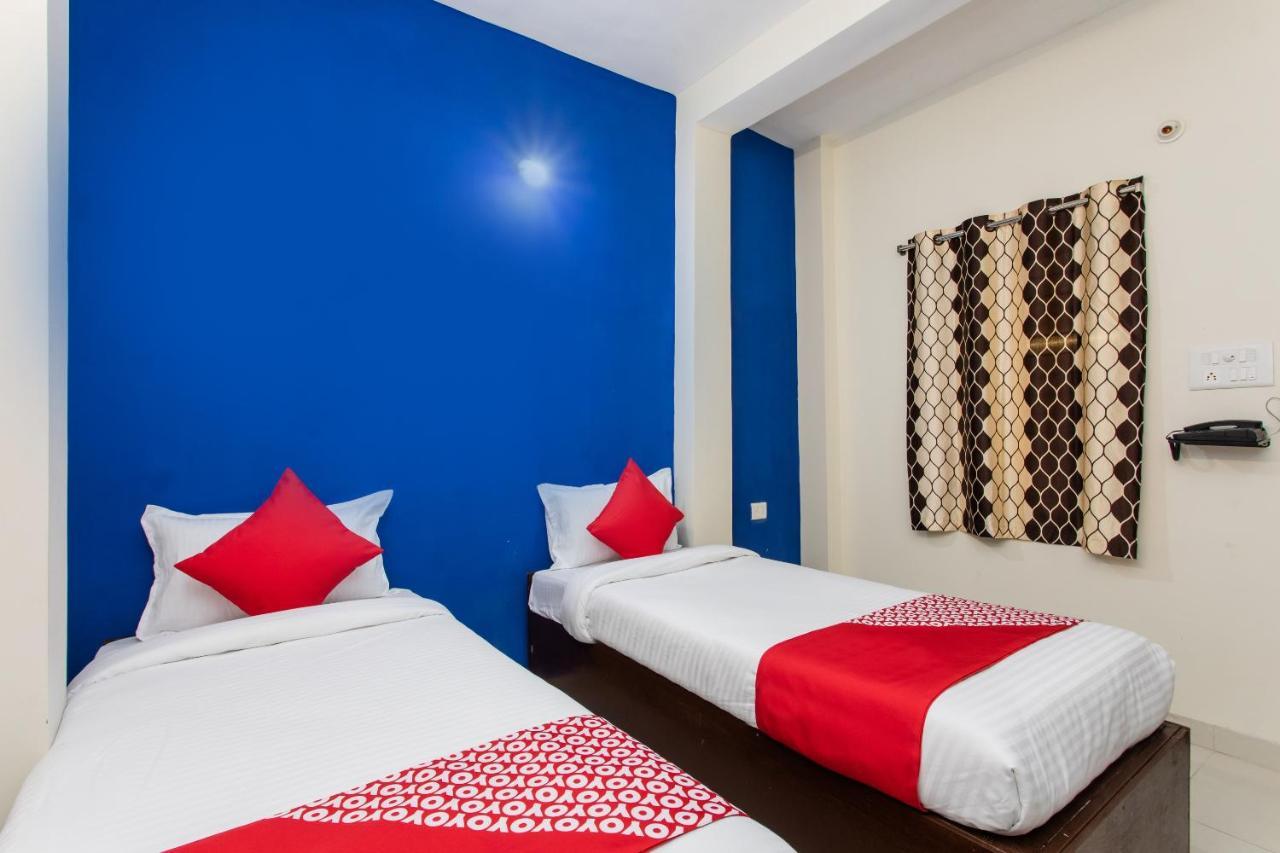 Oyo 27862 Hotel Brooklyn Indore Buitenkant foto