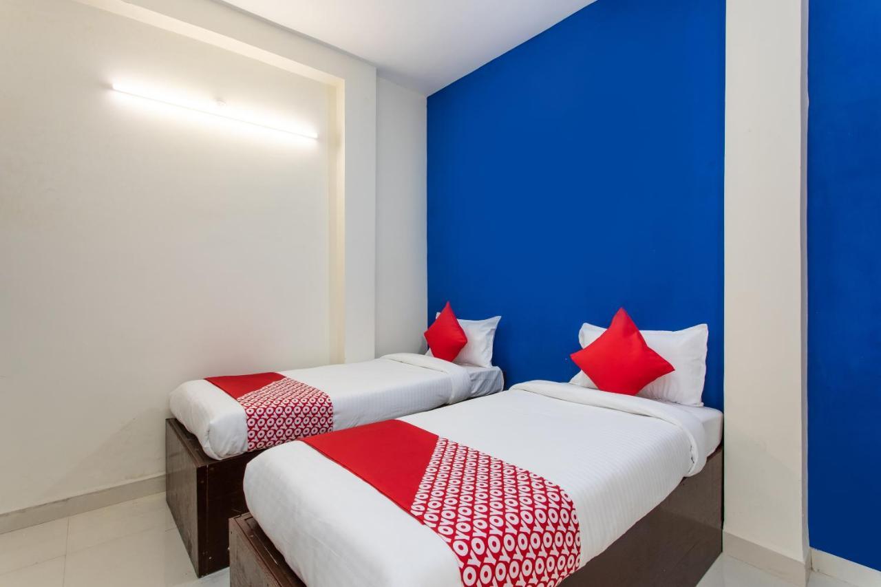 Oyo 27862 Hotel Brooklyn Indore Buitenkant foto