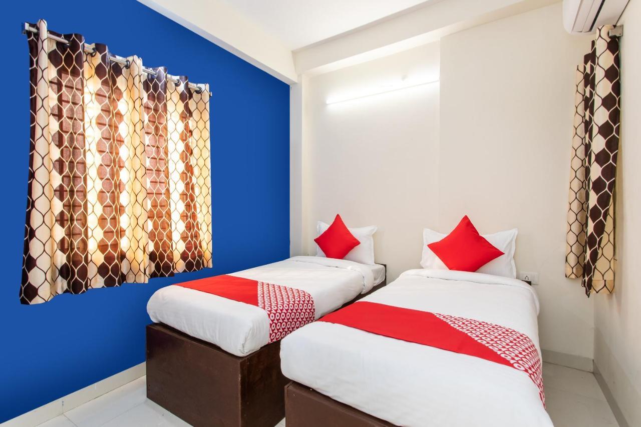 Oyo 27862 Hotel Brooklyn Indore Buitenkant foto