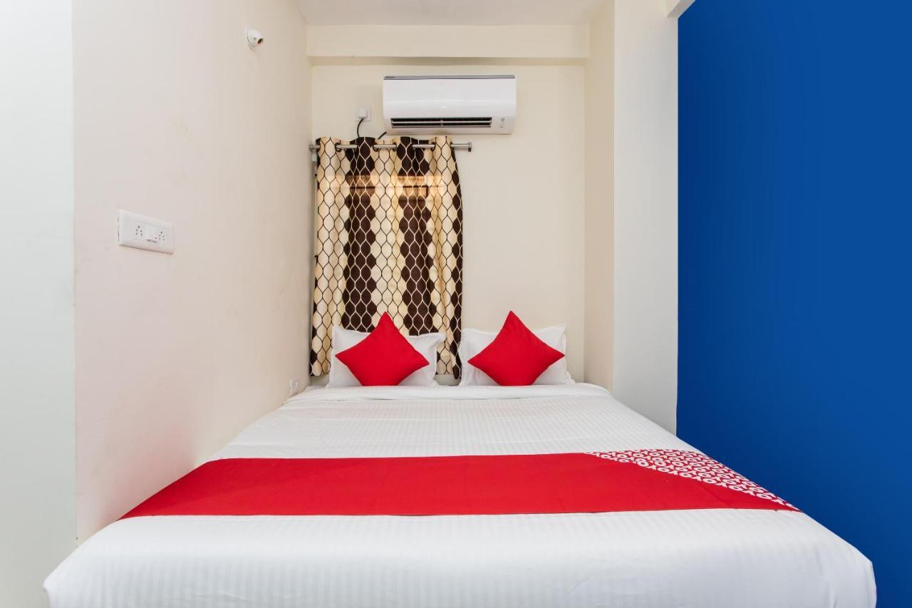 Oyo 27862 Hotel Brooklyn Indore Buitenkant foto