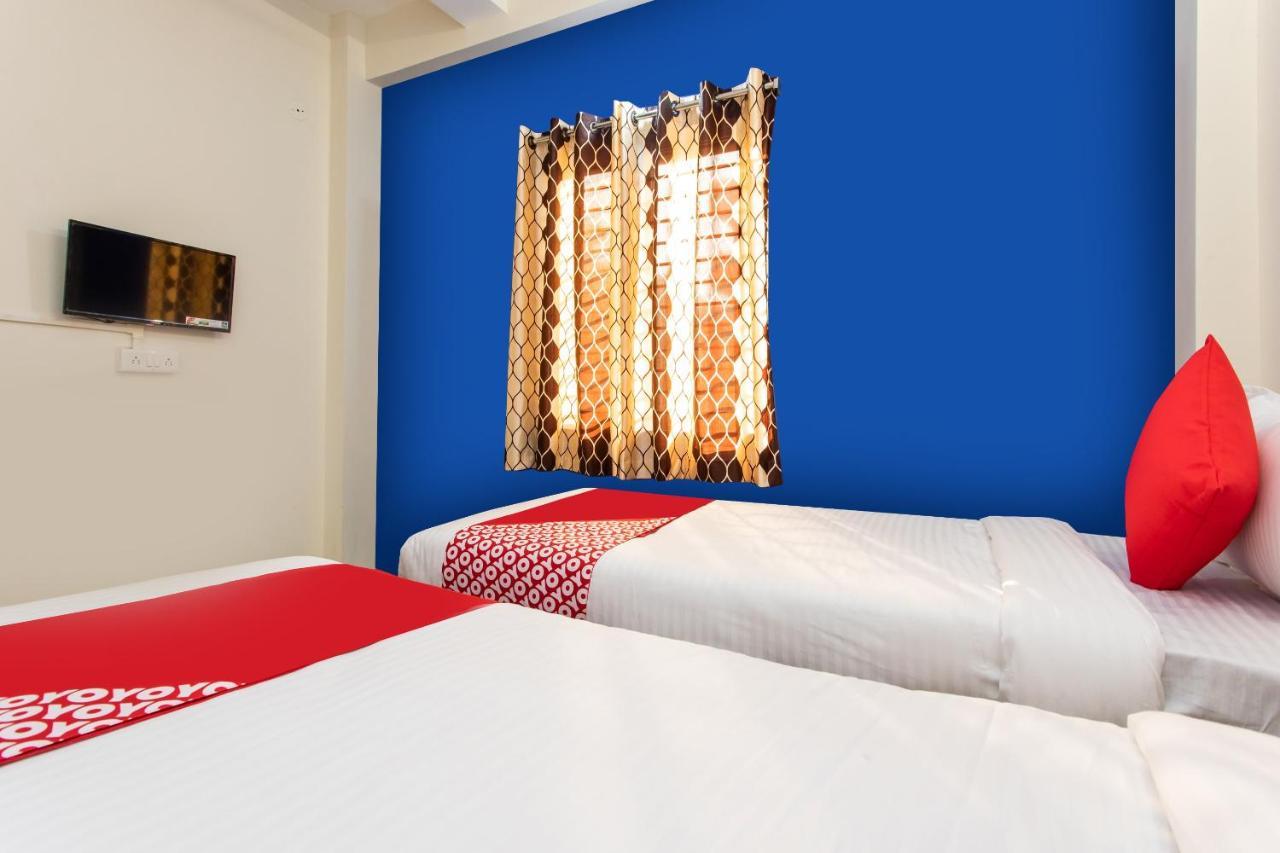 Oyo 27862 Hotel Brooklyn Indore Buitenkant foto